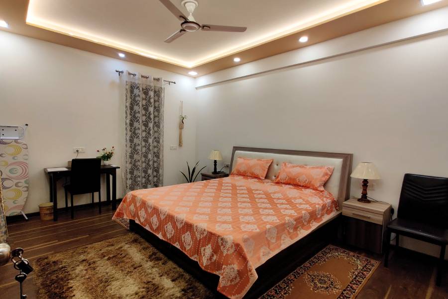 R2 (Bed Room + Living)